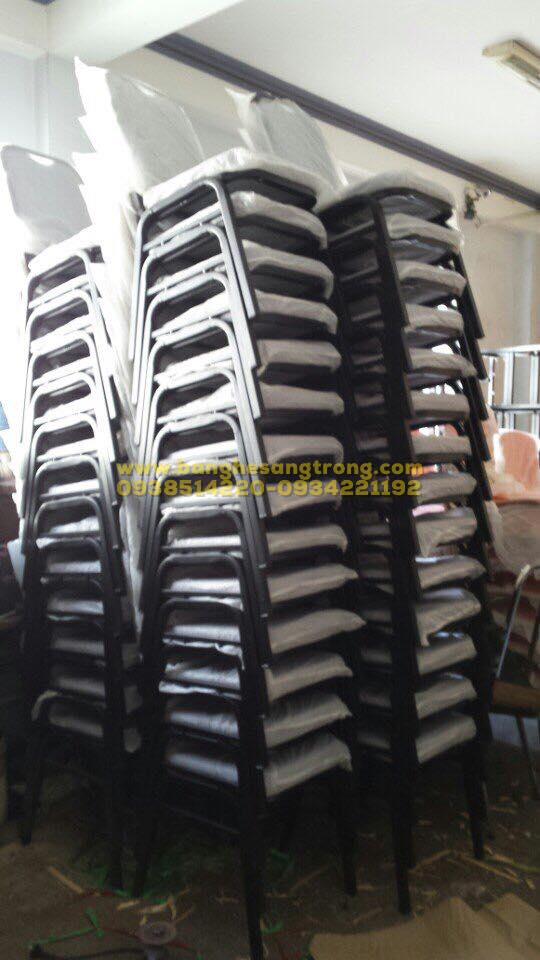 Ghế nhà hàng tiệc cưới - Phù hợp với mọi không gian, dễ dàng lắp ráp