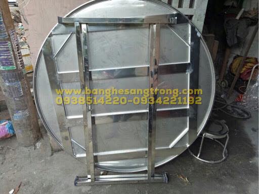 Chia sẻ kinh nghiệm mua bàn tròn inox dành cho những người làm dịch vụ cho thuê bàn ghế